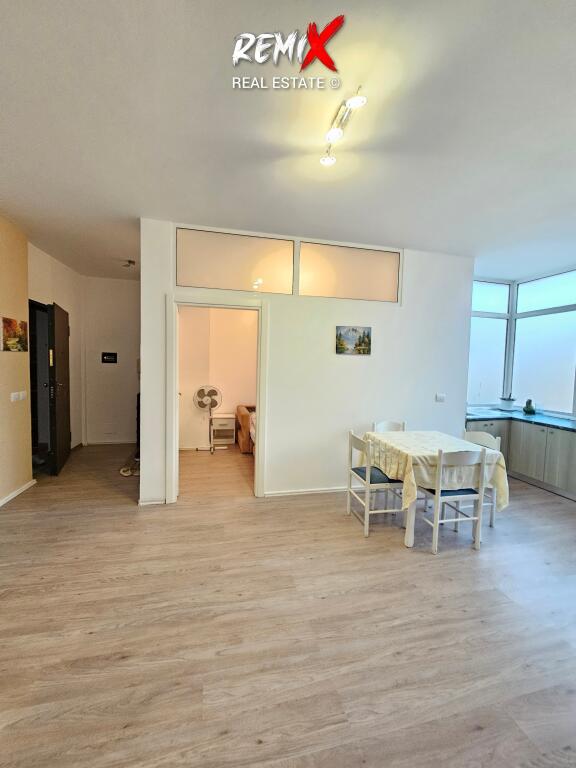 SUPER APPARTAMENTO IN AFFITTO, ALLA RUOTA ROSSA SPIAGGIA DURRES