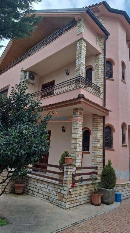 Villa in vendita presso l'Ipoteca a Tirana