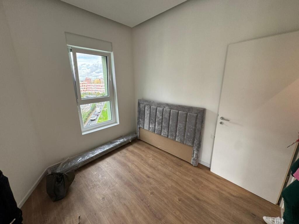 🏠 Jepet me qira apartament 1+1  📍 Adresa: Ali Demi, pranë Kaimit