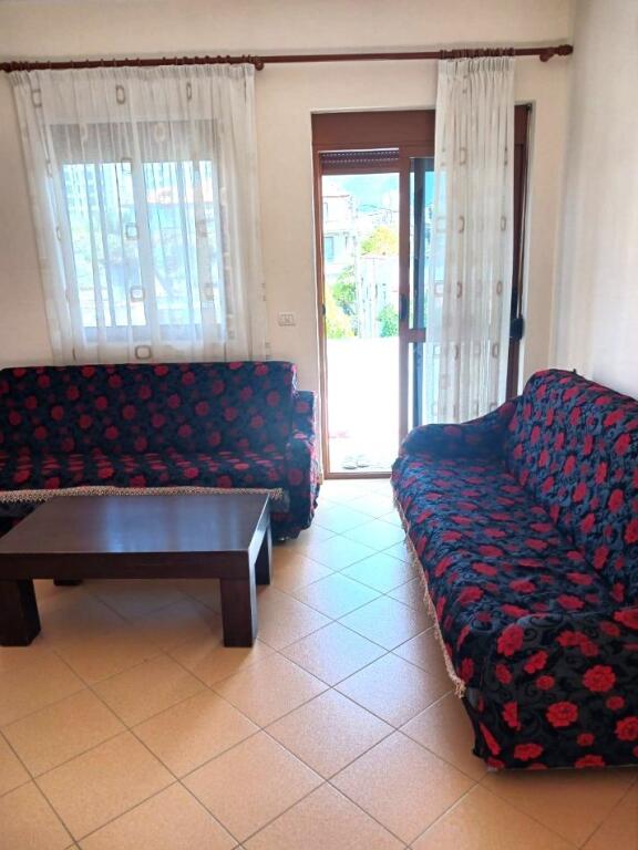 ✅️Jepet Hyrja 2+1 me Qera ne Porcelan