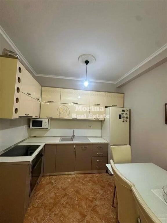 Qera, Apartament, 2+1,Bulevardi Ri, 800 euro / muaj