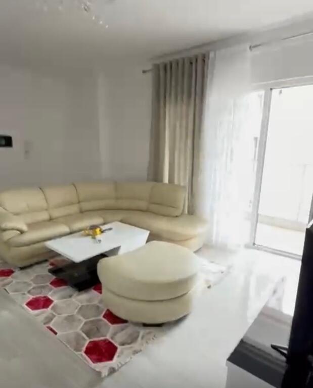 Appartamento 1+1 in affitto a Zogu i Zi!