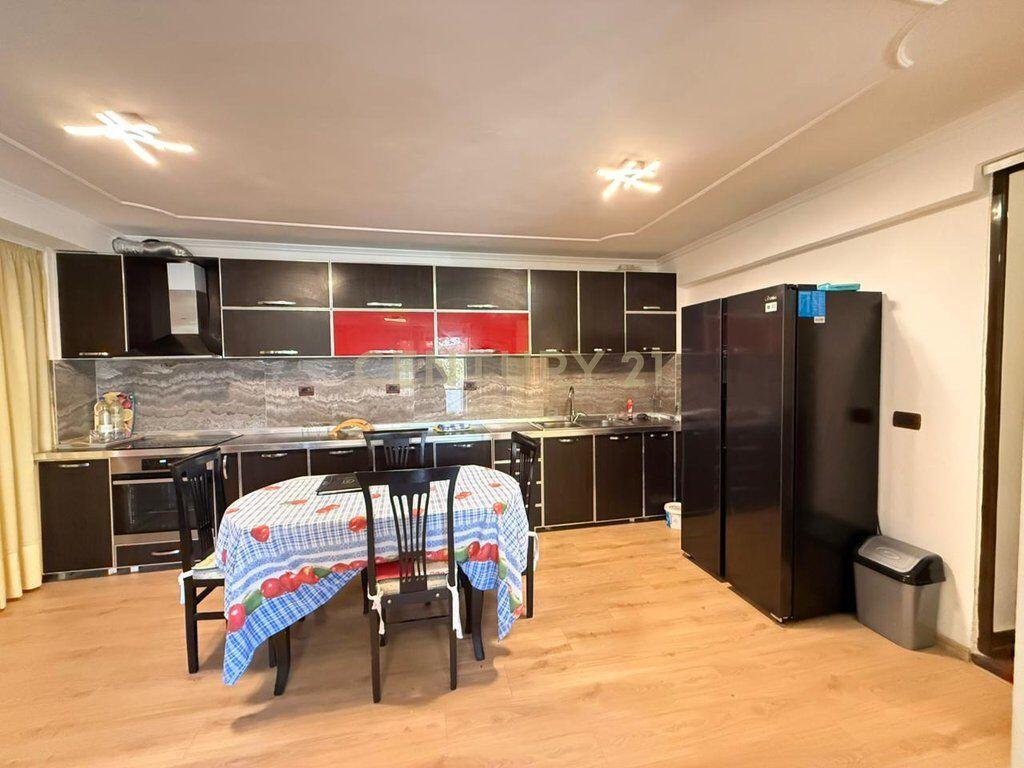 SHITET APARTAMENT 2+1 NE "MYSLYM SHYRI", TIRANE