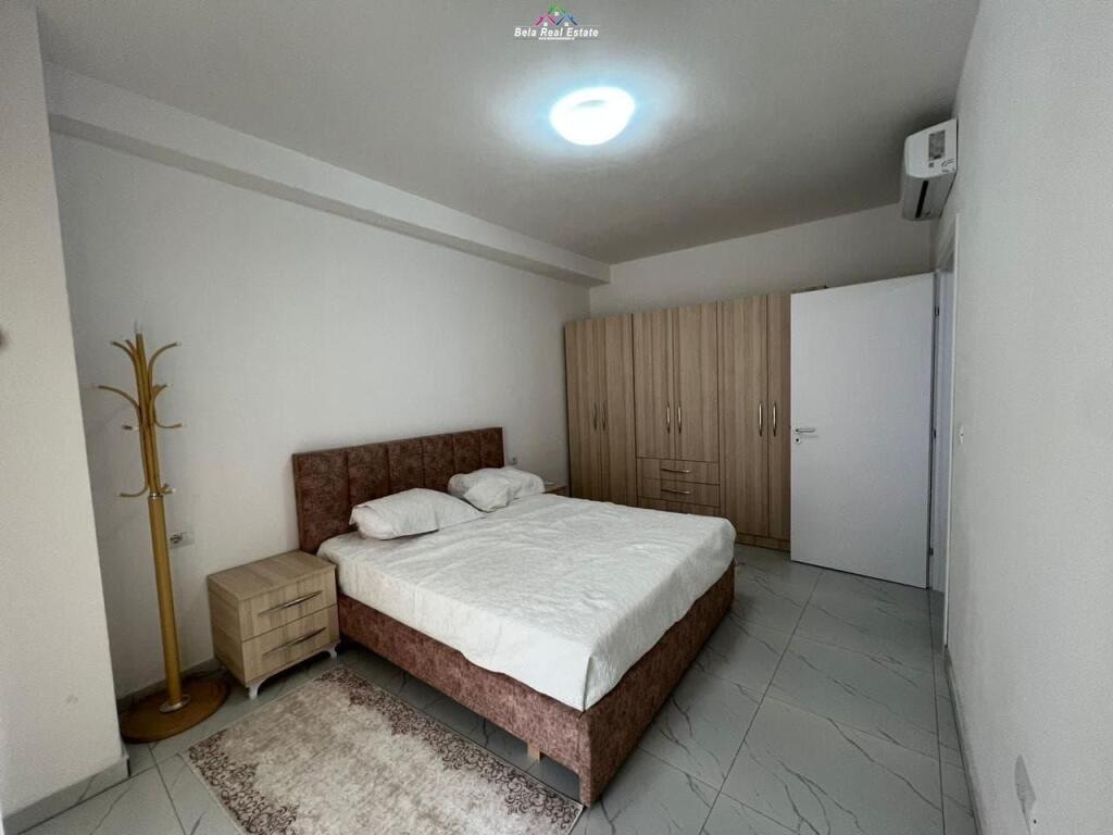 Apartament Me Qera 1+1 Tek Zogu I Zi (ID B2101329) Tirane
