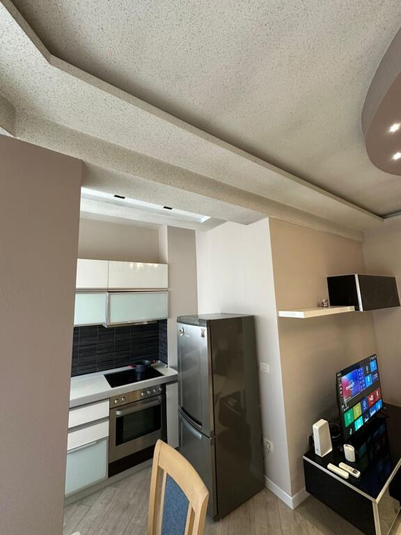 1+1, furnished at kristal center commune, price 650 euro