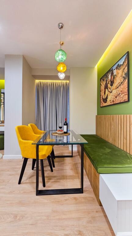 2 studi con vista mare in vendita a Vlore