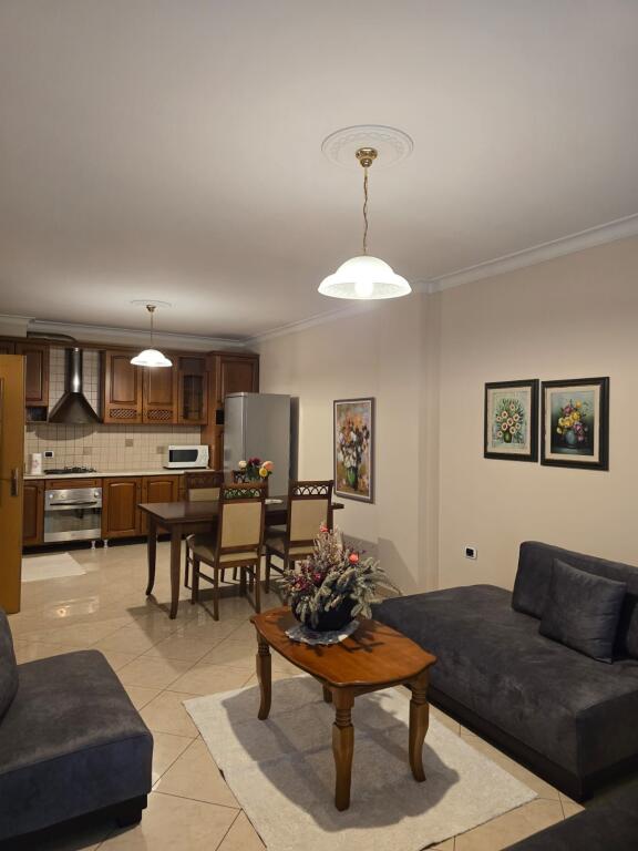 Jepet apa me qira 2+1+2 Bllok