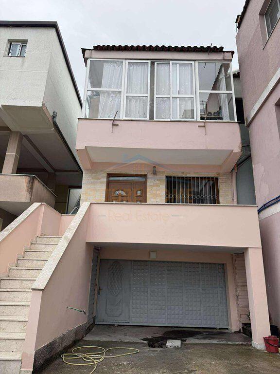 Qera , Apartament 2+1+2 , Rruga Reshit Maloku , te Bulevardit të Ri. 400 €,UNA58303