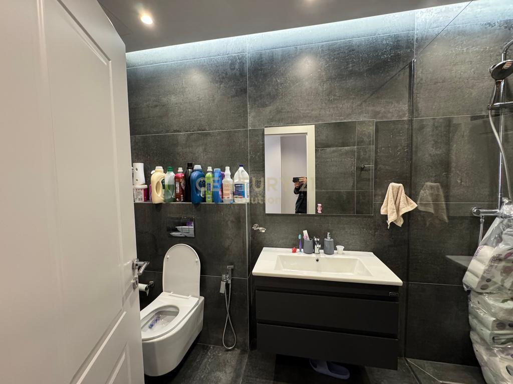 SHESIM 2+1 PRANE XHAMISE TE KOPSHTI BOTANIK