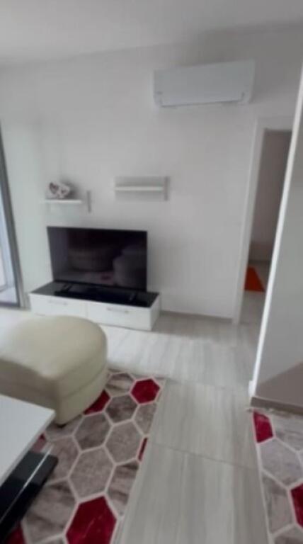 Qera, Apartament 1+1, Zogu i ZI , 650 euro/muaj