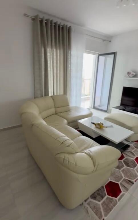 For rent 1+1 ZOGU I ZI OPPOSITE RING CENTER 650€