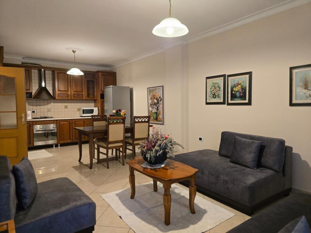 Jepet apa me qira 2+1+2 Bllok