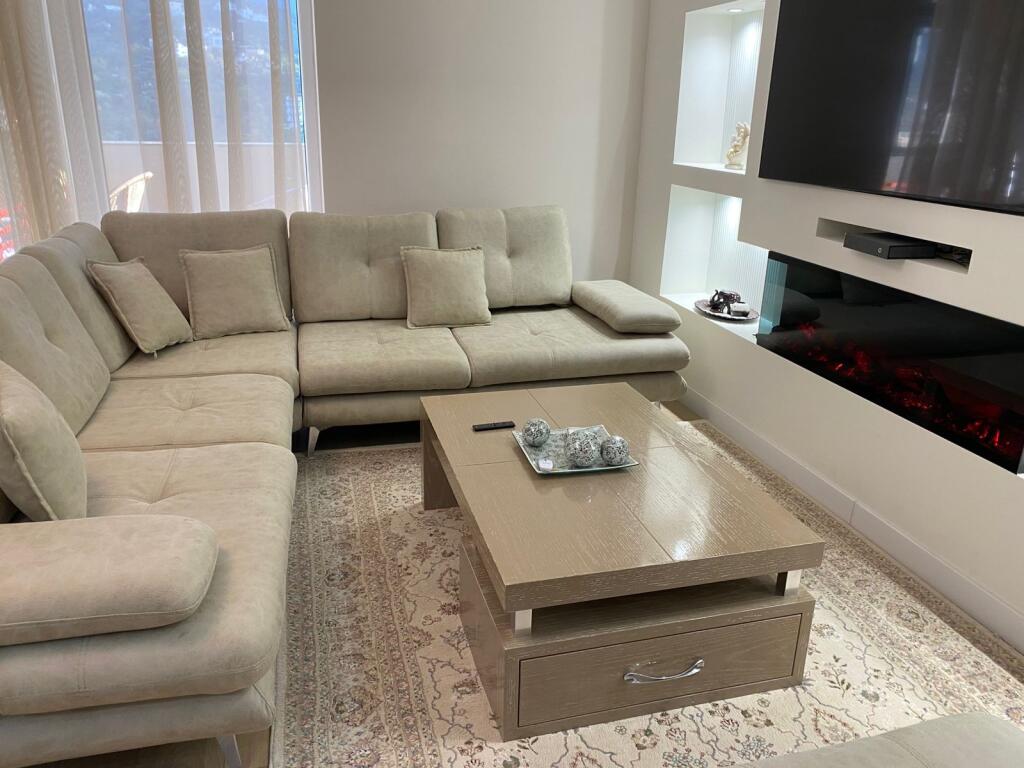 For rent 3+2 penthouse +parking lake that 1999 ru