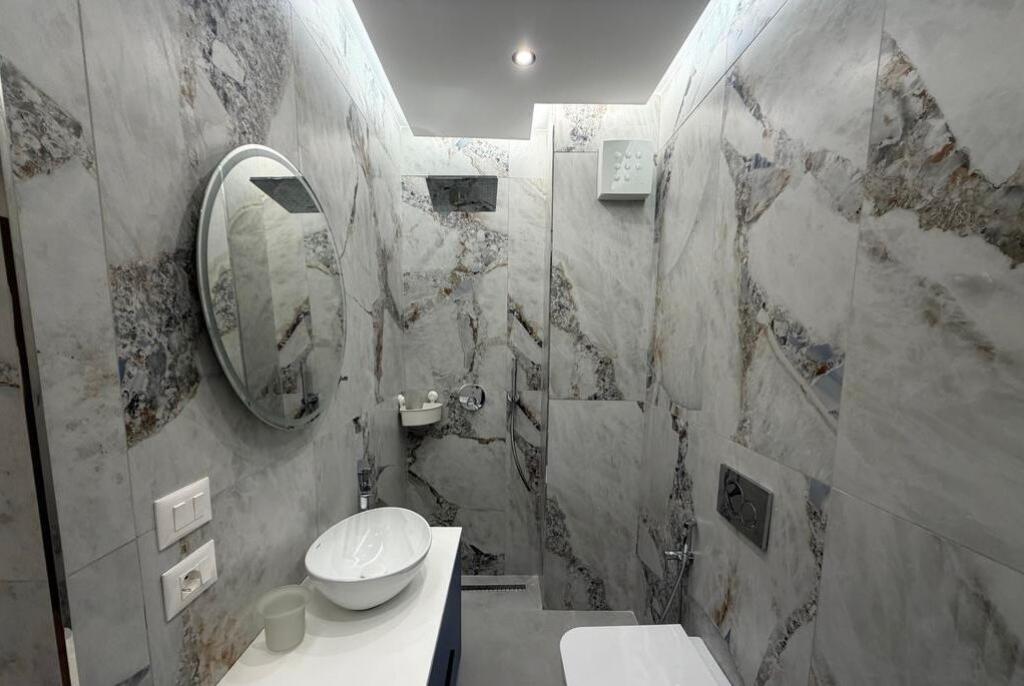 Apartament Modern 2+1+2 me Qira në Zonën e Hoxha Tahsim