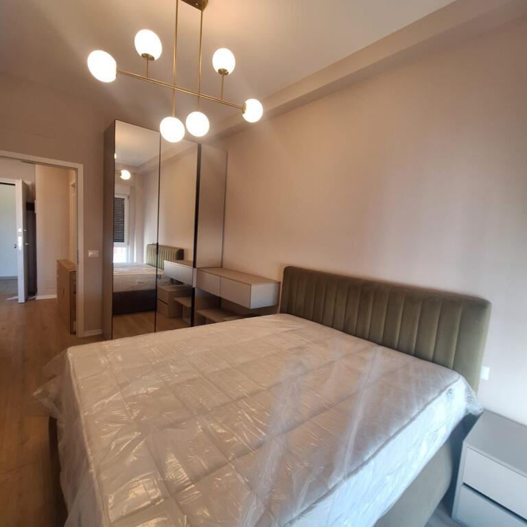 super apartament per shitje tek kontakti, rruga e kavajes