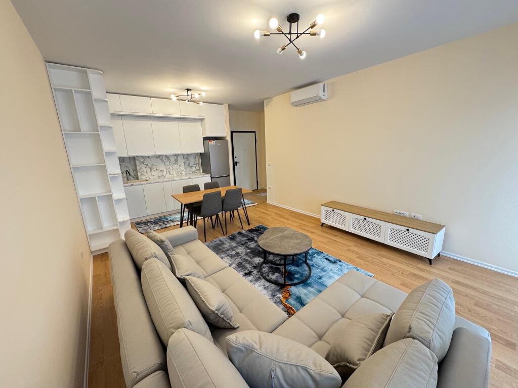 Apartament me qera 1+1 Zogu i zi Ring center