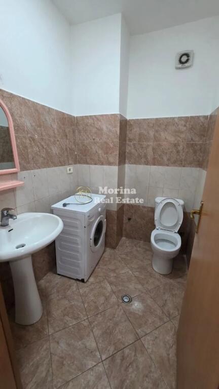 Shitje, Apartament 2+1+2wc, Prane Pazarit te Ri- Zyrat e Punes, 220.000 euro