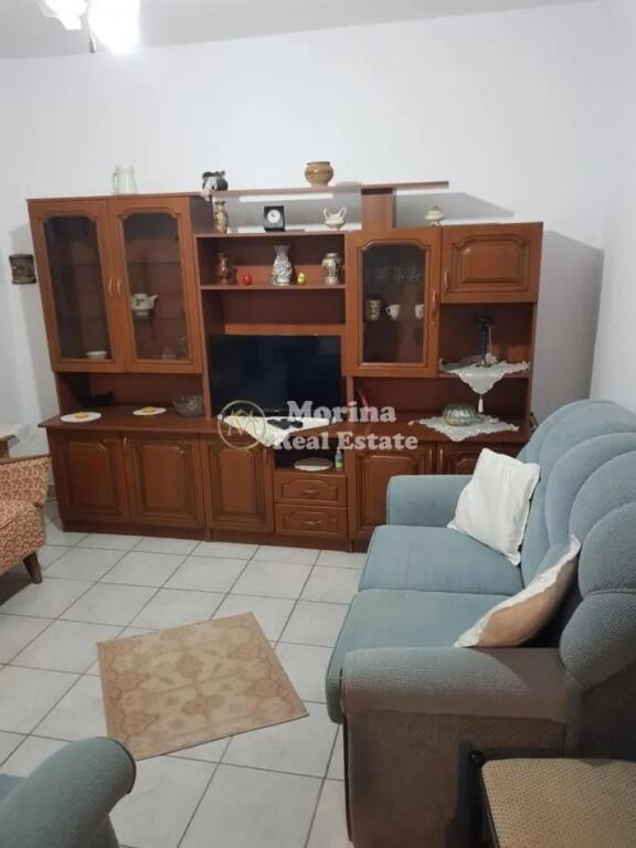 Qera, Apartament 1+1 Rruga 5 Maji 350 euro/ muaji