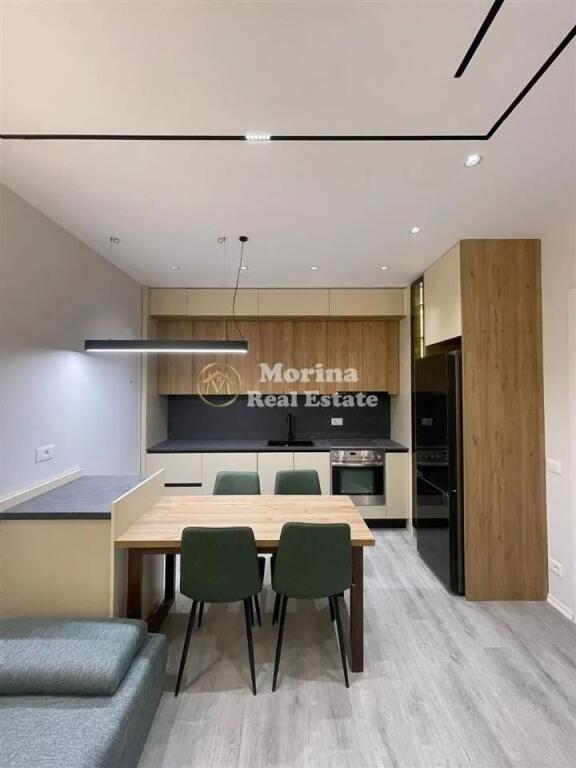 Qera, Apartament, 2+1,Univers City, 600 euro / muaj