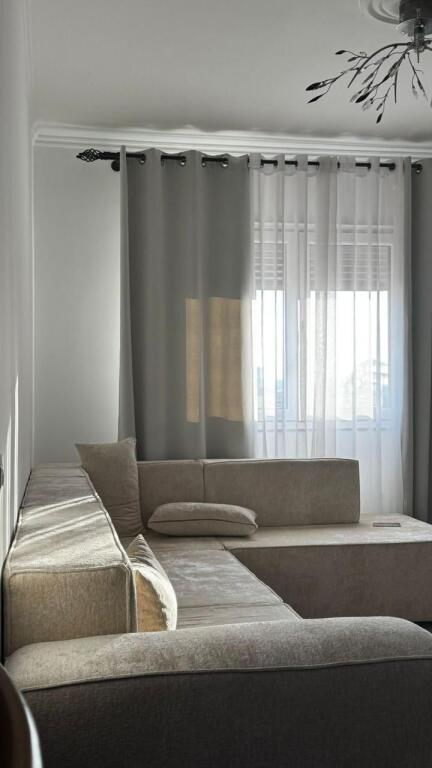 Ministria E Drejtesis Jepet Apartament Me Qera 2+1