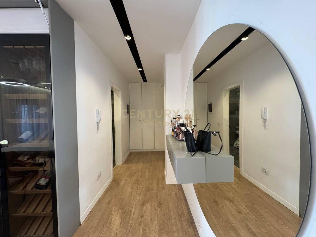 SHESIM 2+1 PRANE XHAMISE TE KOPSHTI BOTANIK