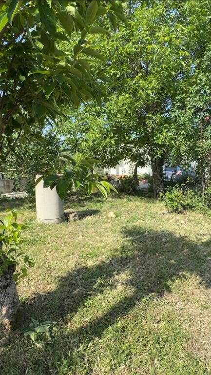 🌿 Mundësi e rrallë investimi – Shitet truall 300 m² në Kashar 1 🌿