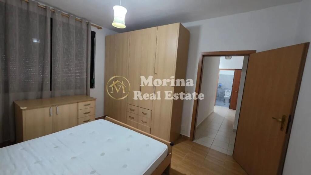 Shitje, Apartament 2+1+2wc, Prane Pazarit te Ri- Zyrat e Punes, 220.000 euro