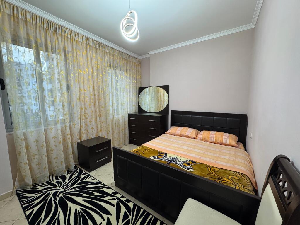 Jepet me Qira Apartament 1+1 Astir,bar Artisti