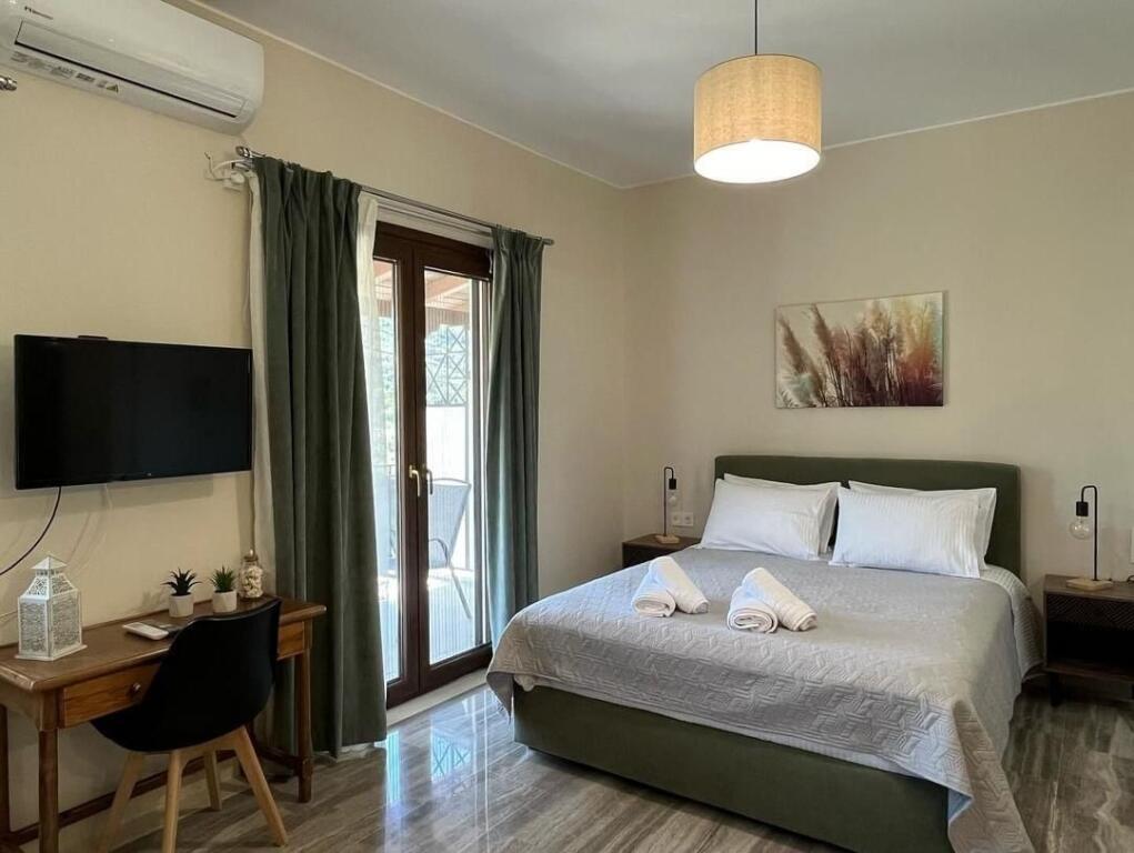 Vile me qera 2+1 prane Kompleksit Grand (ID BV22517) Tirane