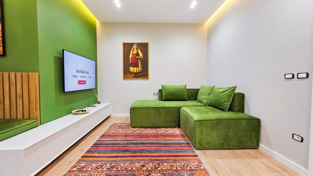 2 studi con vista mare in vendita a Vlore