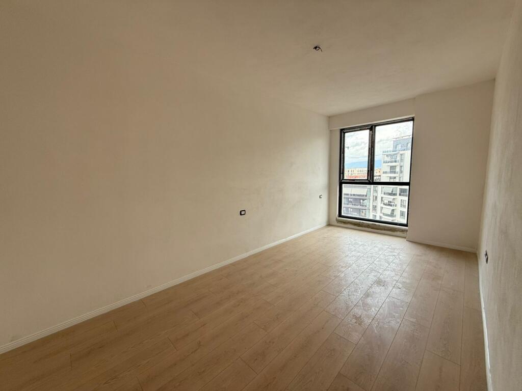 Shitet Apartament 1+1 ,Tek Kompleksi Turdiu