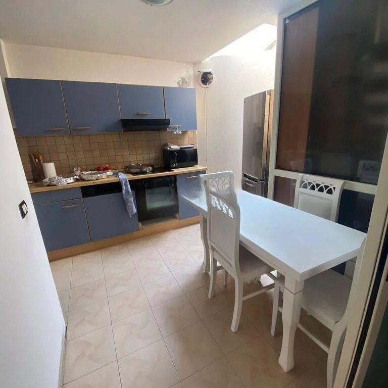 AFFITTASI IL SECONDO PIANO DI UNA VILLA A BRRYL! 550 € /Mese