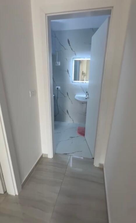 For rent 1+1 ZOGU I ZI OPPOSITE RING CENTER 650€