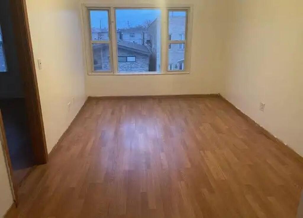 Office for Rent at the Paris Commune (ID BZ2727) Tirana