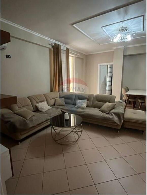 Jepet me qira apartament (2+1) Bill KLinton