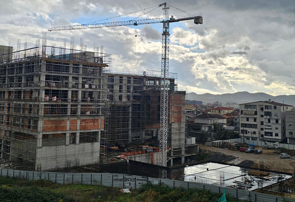 Occasione! Vendesi appartamento 2+1 con superficie 98 m a PORCELAN Piano 8 (non ultimo) In un palazzo in fase di costruzione attualmente appena iniziato Karabinaja