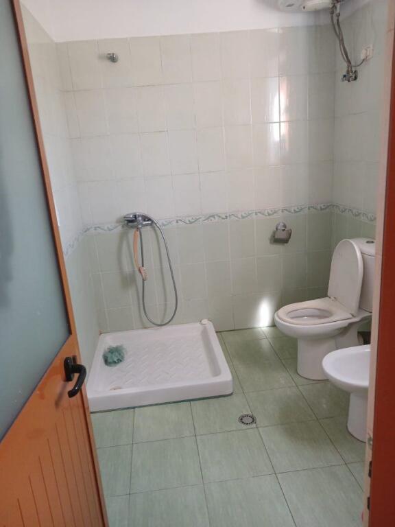 ✅️Jepet Hyrja 2+1 me Qera ne Porcelan