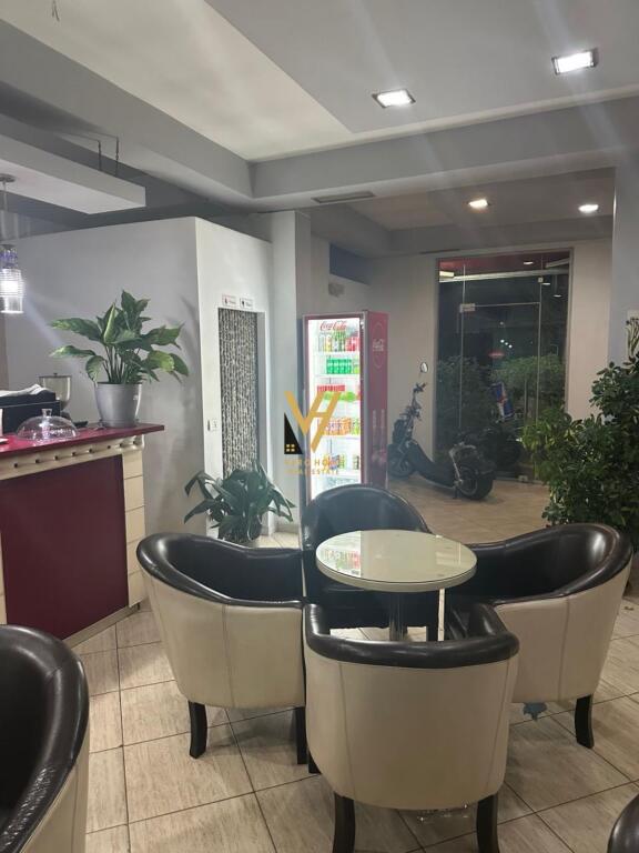 JEPET AMBIENT BIZNESI 160 M2 BIZNESI ME QERA DON BOSKO 1.500 EURO