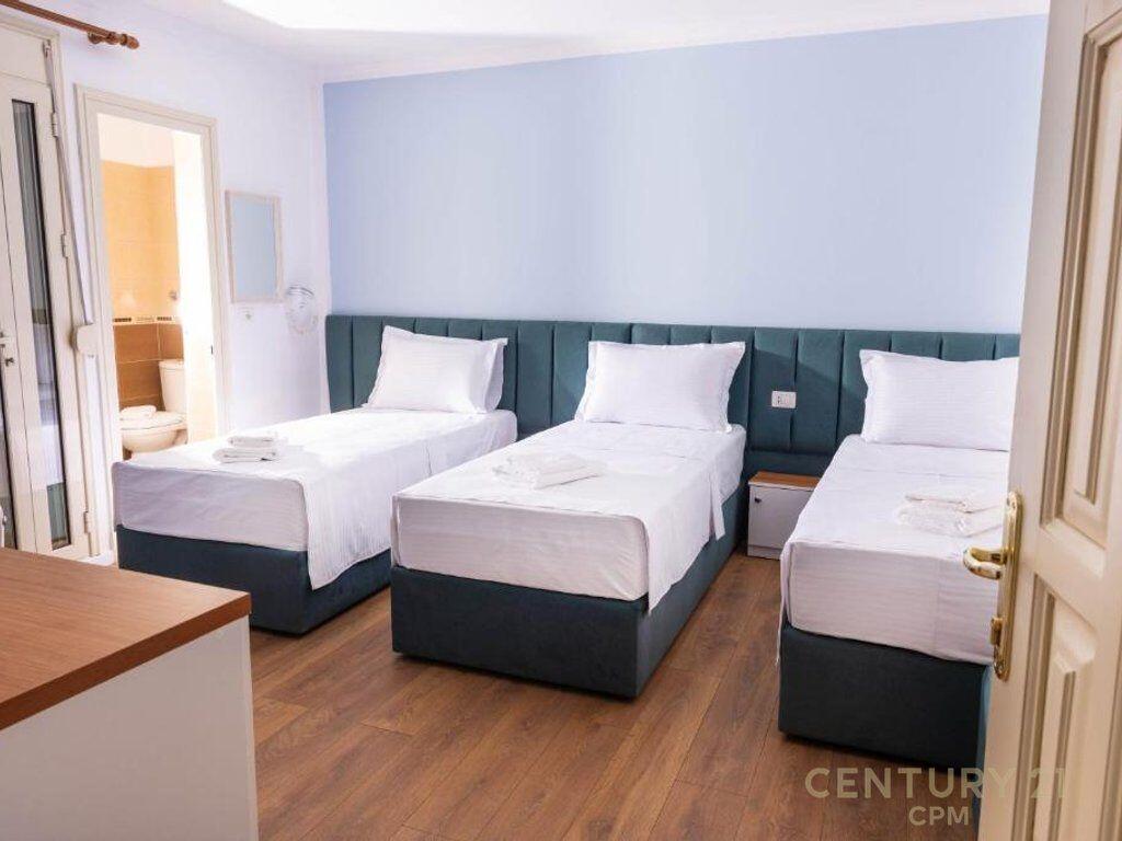 Hotel per shitje plotësisht funksional në Durrës – buzë detit!