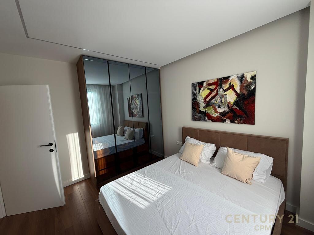 Affittasi appartamento 2+1+2 a Hoxha Tahsim 1.200 € /Mese