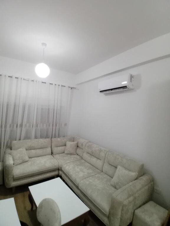 Apartament 1+1 Me Qera tek Mangalemi,  