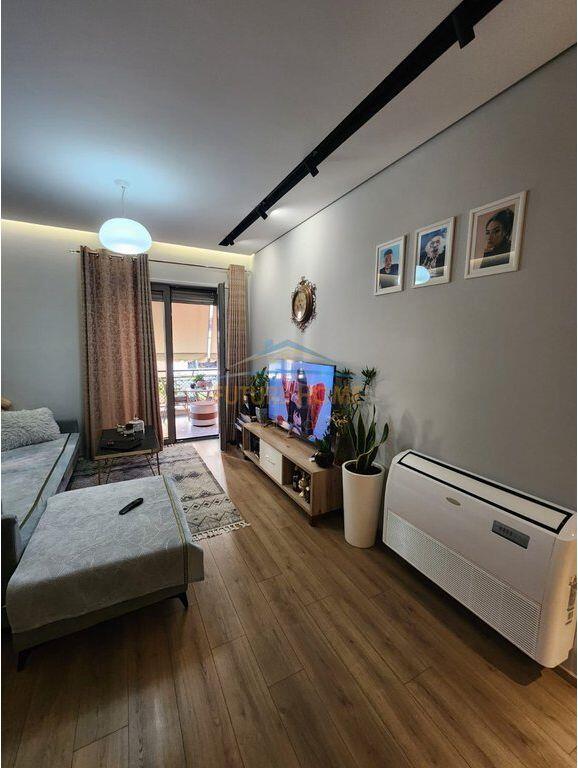 Vendesi in vendita Appartamento 1+1, Complesso Delijorgji