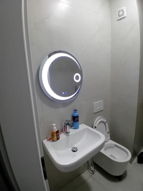 Kadiu Residence, 1+1 apartment for rent (45,000 lek)
