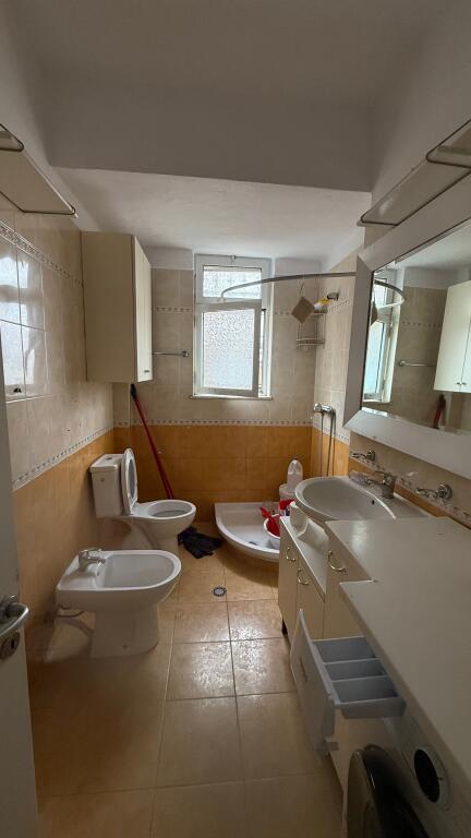 🏠 APARTAMENT 2+1 ME QIRA + DEPO 📍 Rruga e Kavajës, përballë SQ21