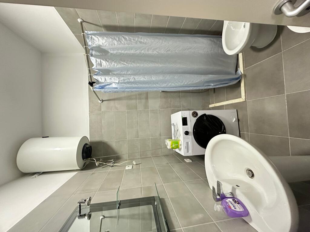 Jep me qira 2+1 ne Kompleksin Mangalem ,Ali Dem,🏷️50.000leke