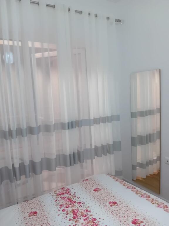 Kadiu Residence, 1+1 apartment for rent (45,000 lek)
