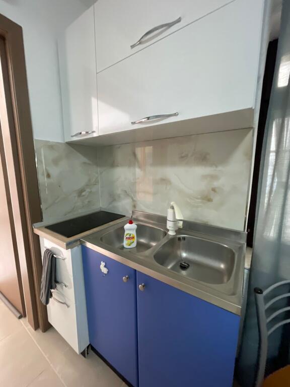 Garzoniere me qera, pranë Urës së Dajlanit, Durrës