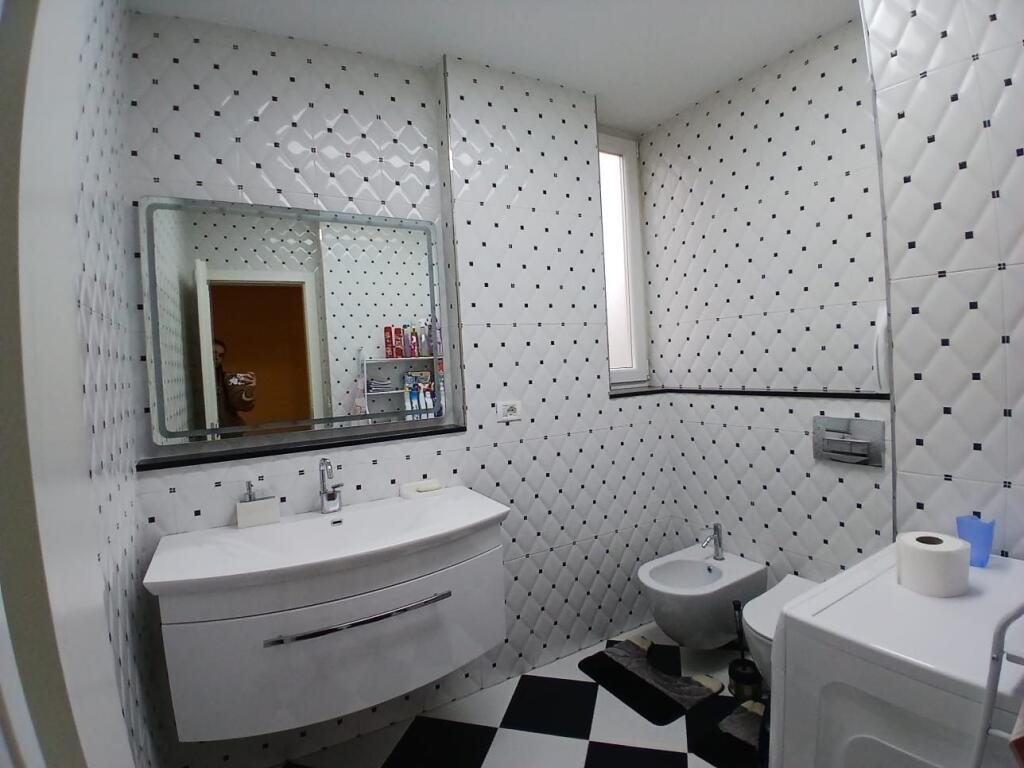 In Affitto Appartamento 2+1+2 Bagni + 2 Balconi