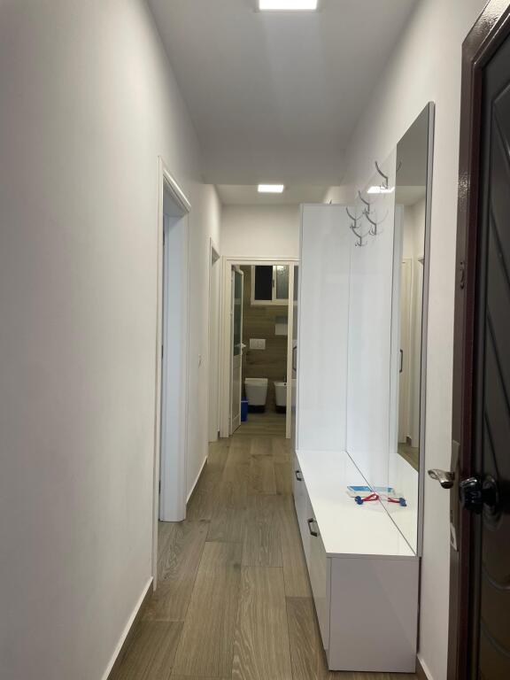 🏡Apartament modern 2+1 me qira në Plazh, Durrës