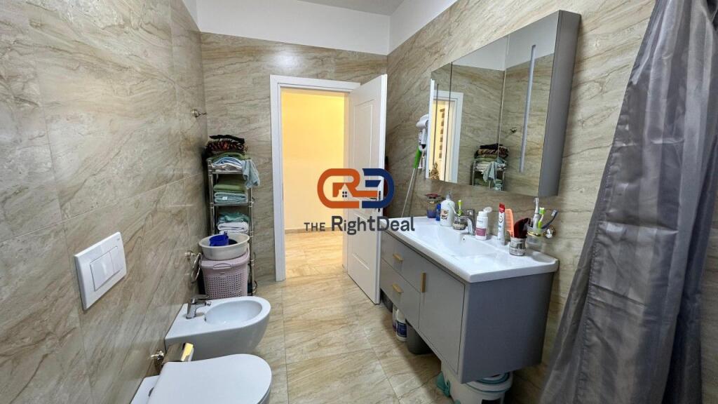 Shitet Super Vile 3 Kateshe Individuale Ne Mullet!!!